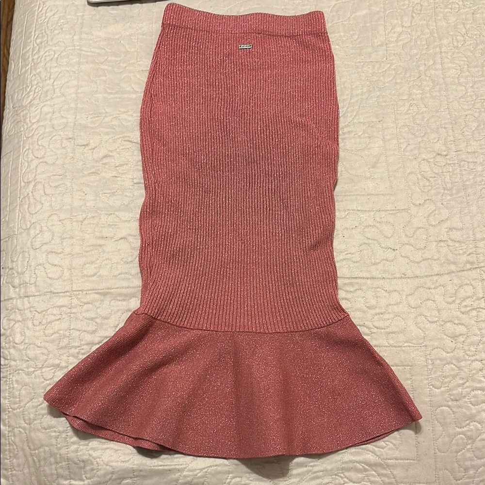 Elegant Pink Knit Skirt
